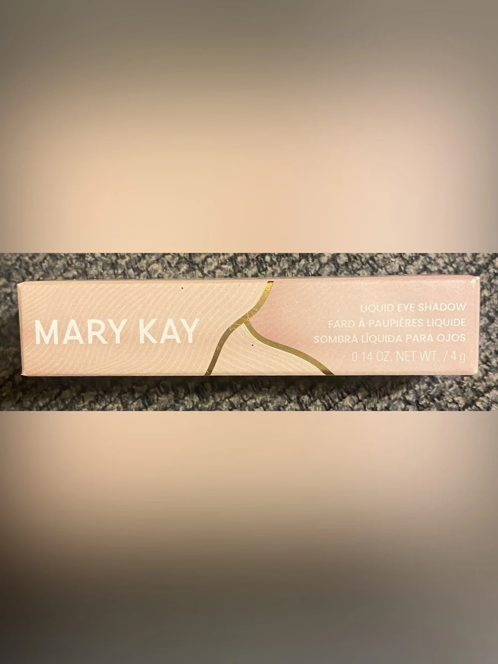 Mary Kay Limited Edition Liquid Eye Shadow- Sand Dune Matte